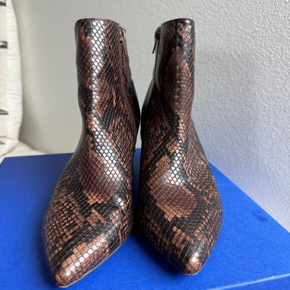 Steve Madden Missie Brown Snakeskin Vegan Leather Ankle Booties size 7.5- Fall - Picture 2 of 10